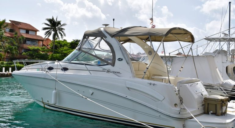 Small Yacht
