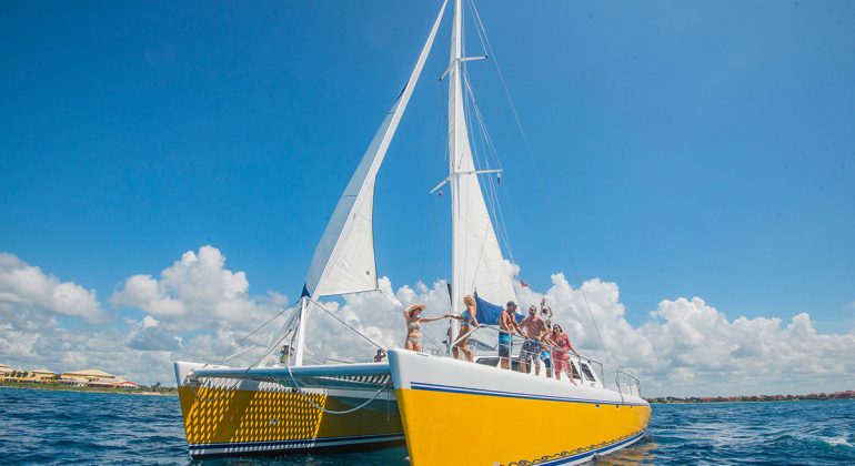Party Boat Tulum