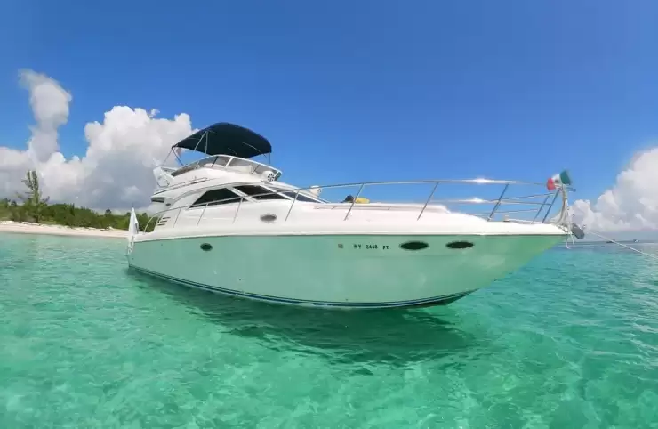 40 ft sea ray yacht Tulum