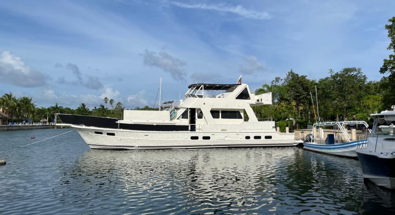 72 ft Power Yacht