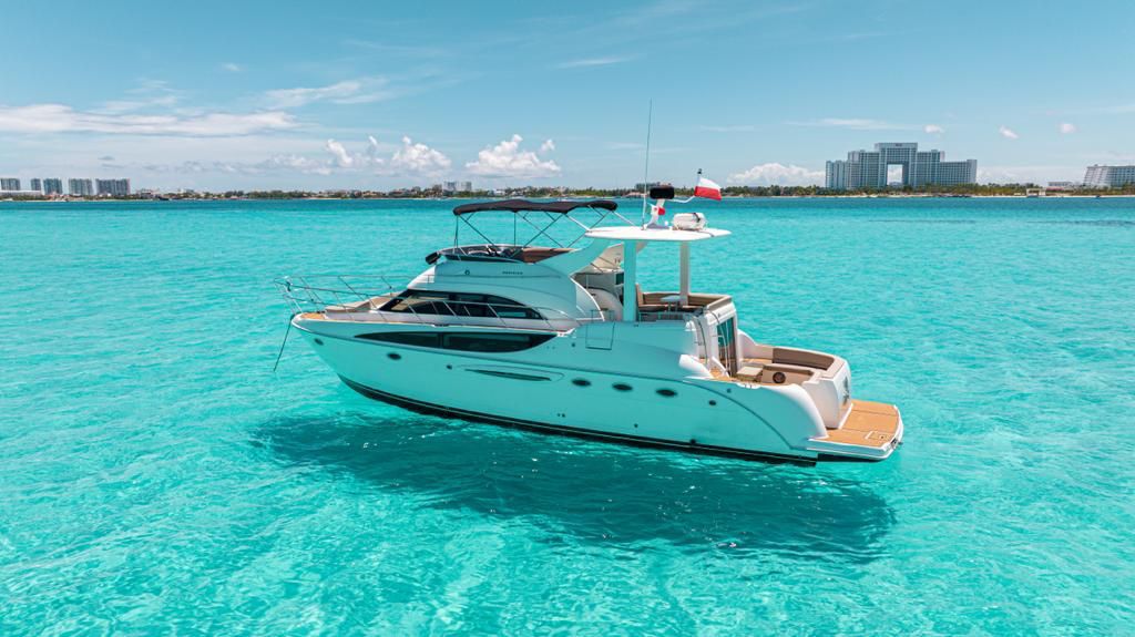 Meridian 50 FT Yacht Rental Cancun