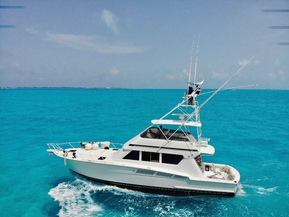 Hatteras 60 Yacht Rental in Cancun  Luxury Private Yacht Tours and Snorkeling